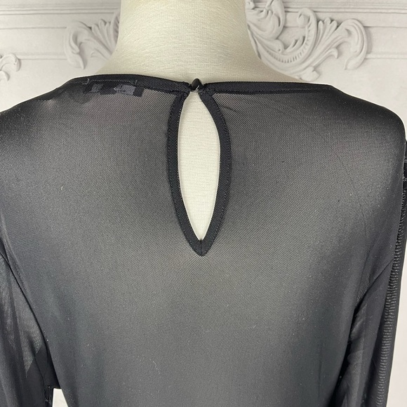 Elegant Illusion Black Floral Embroidered Lace Curve Long Sleeves Cocktail Dress - Picture 7 of 7